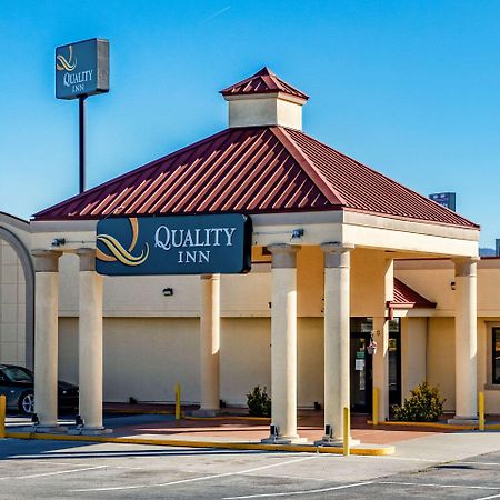 Quality Inn Newport Exterior photo