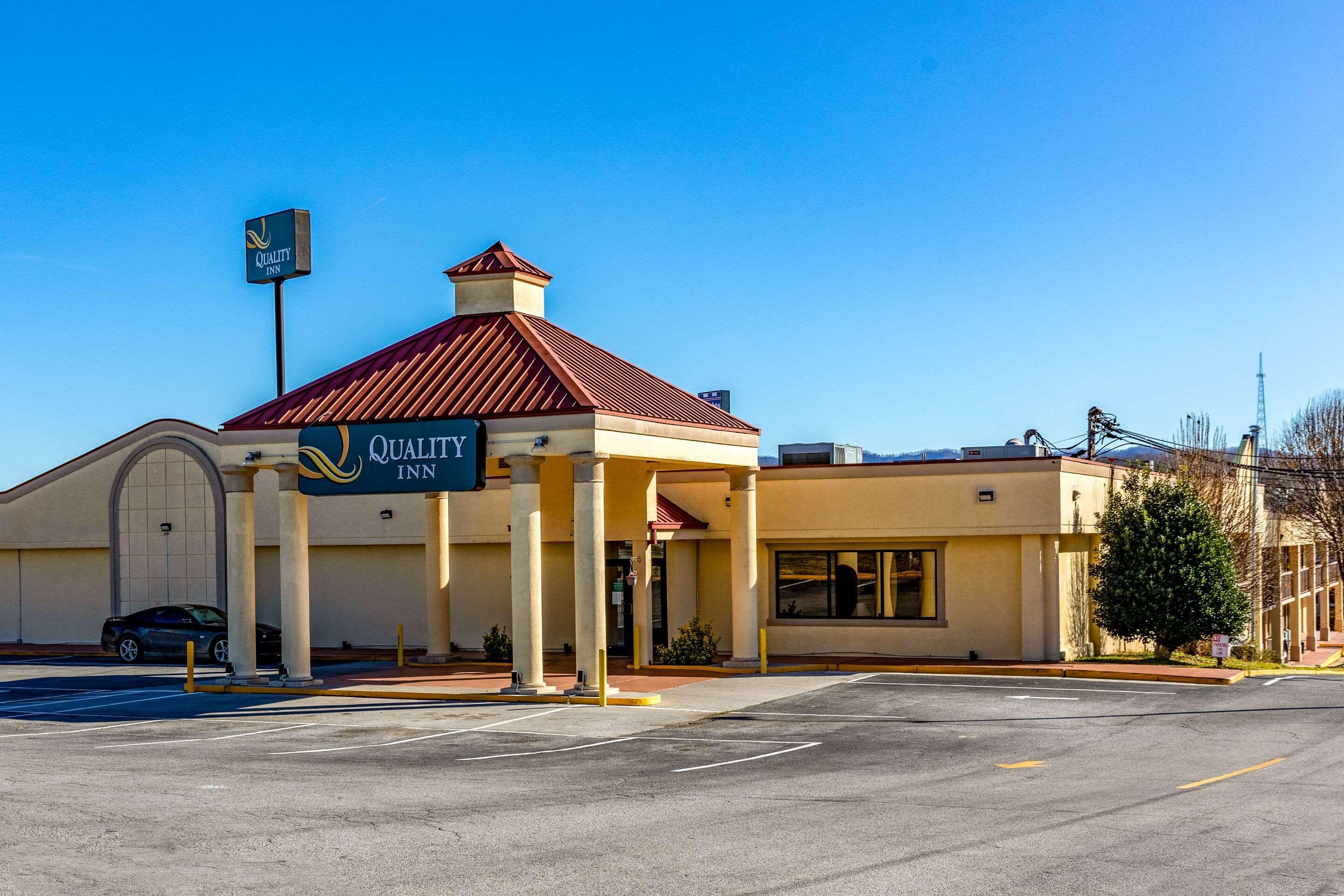 Quality Inn Newport Exterior photo